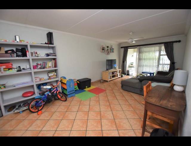 2 BEDROOM APARTMENT FOR SALE IN PAULSHOF